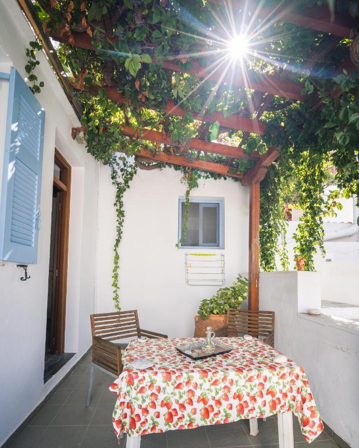 Hotel Podotas Group à Kamares  Extérieur photo