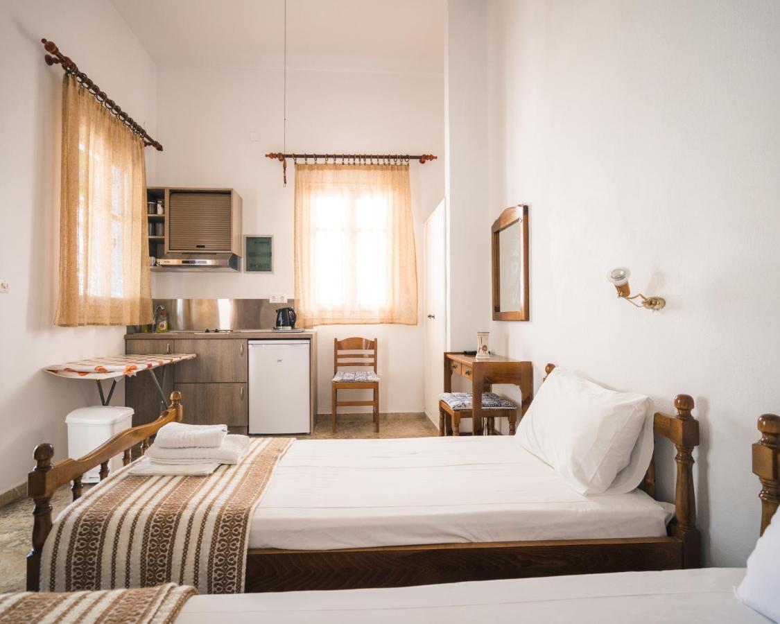 Hotel Podotas Group à Kamares  Extérieur photo