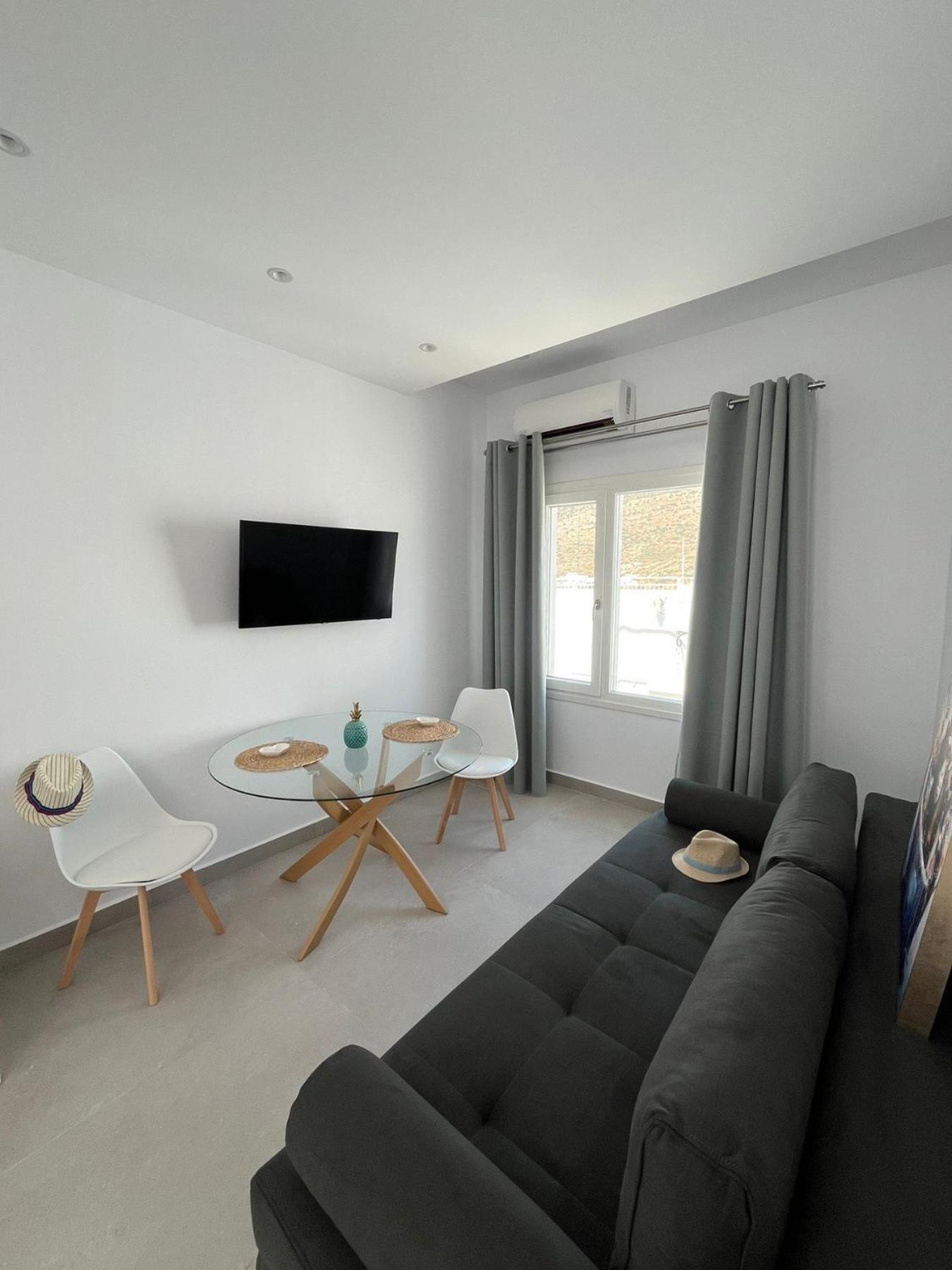 Hotel Podotas Group à Kamares  Extérieur photo