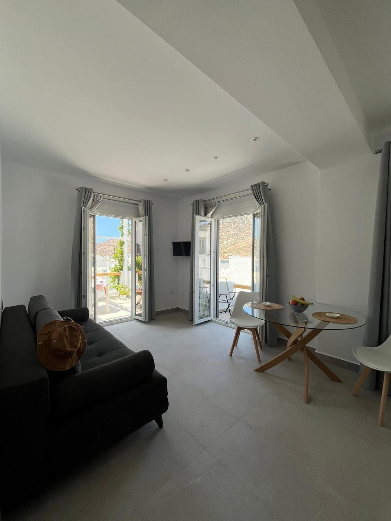 Hotel Podotas Group à Kamares  Extérieur photo