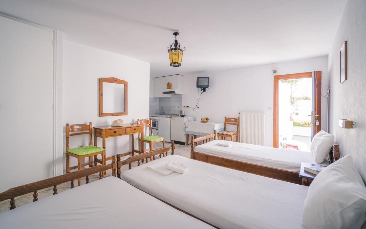 Hotel Podotas Group à Kamares  Extérieur photo