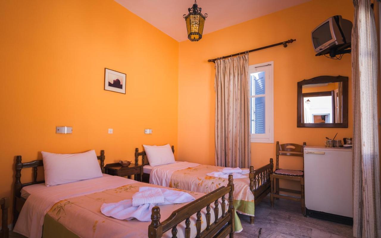 Hotel Podotas Group à Kamares  Extérieur photo