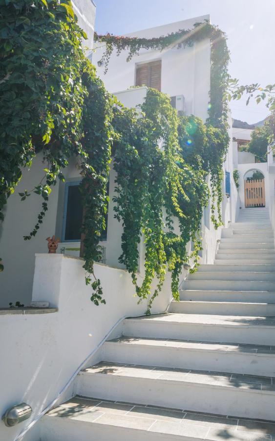 Hotel Podotas Group à Kamares  Extérieur photo